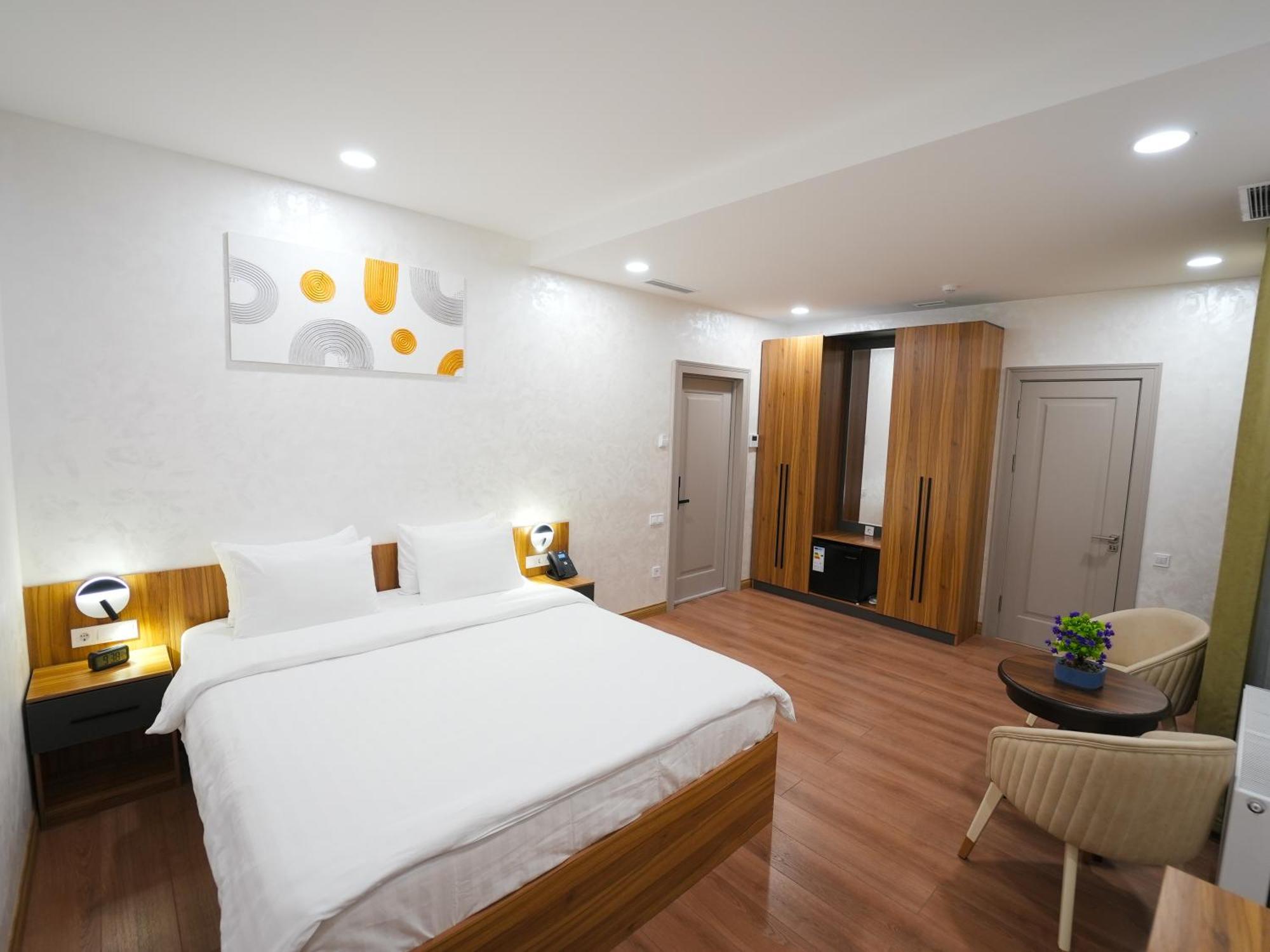 Avant Express Hotel Pool&Spa ทาชเคนต์ ภายนอก รูปภาพ